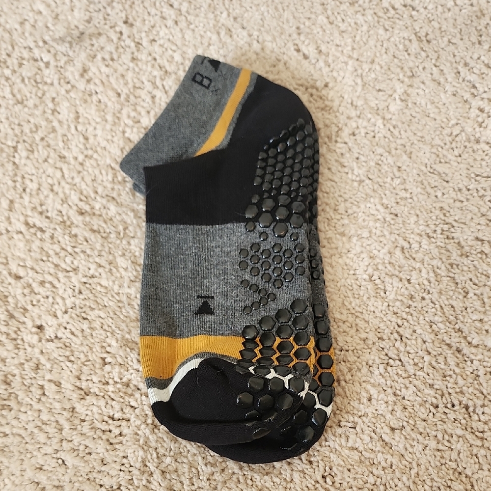 Gray and Black Men's Socks with Grip